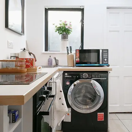 2 Bedroom House 12 Rutland Dublin