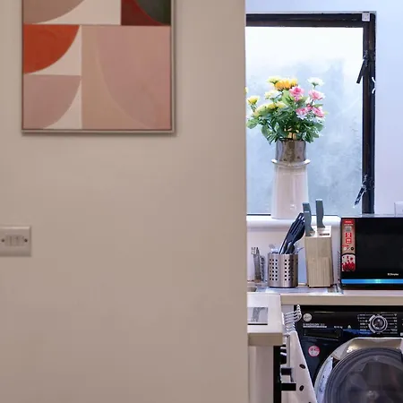 2 Bedroom House 12 Rutland *