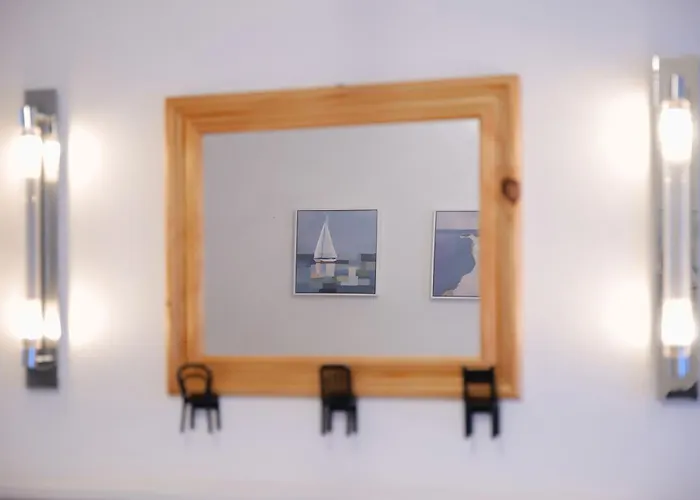 2 Bedroom House 12 Rutland Villa