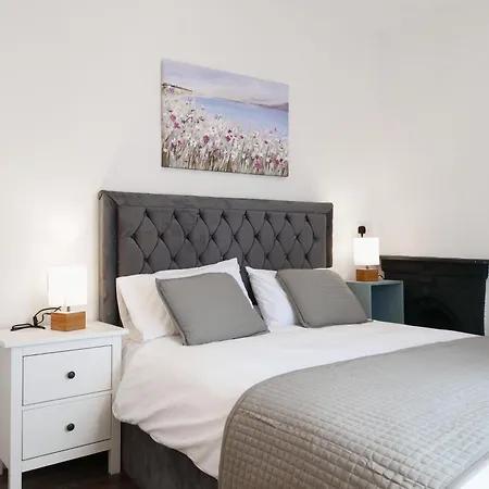 Villa 2 Bedroom House 12 Rutland *
