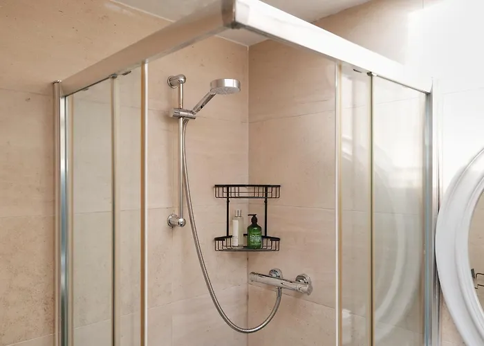 2 Bedroom House 12 Rutland ヴィラ *