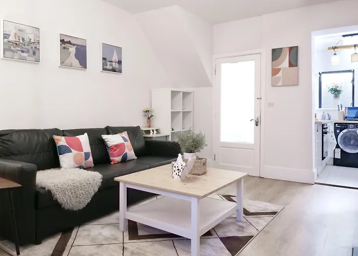 2 Bedroom House 12 Rutland Dublin